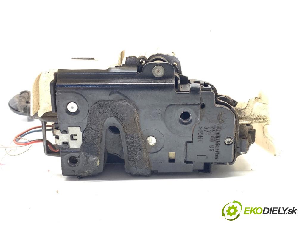 VW POLO IV 9N liftback 2007 51 kW 1.4 TDI 1422 zámok Dvere ľavy predný