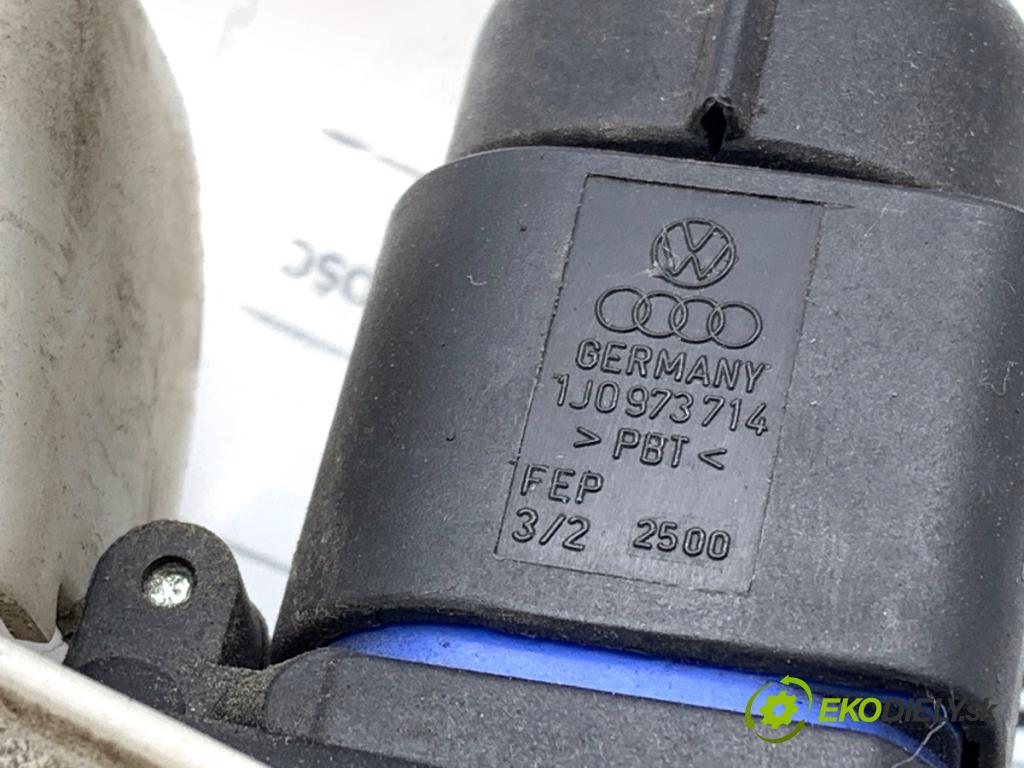 VW POLO IV 9N liftback 2007 51 kW 1.4 TDI 1422 zámok Dvere ľavy predný