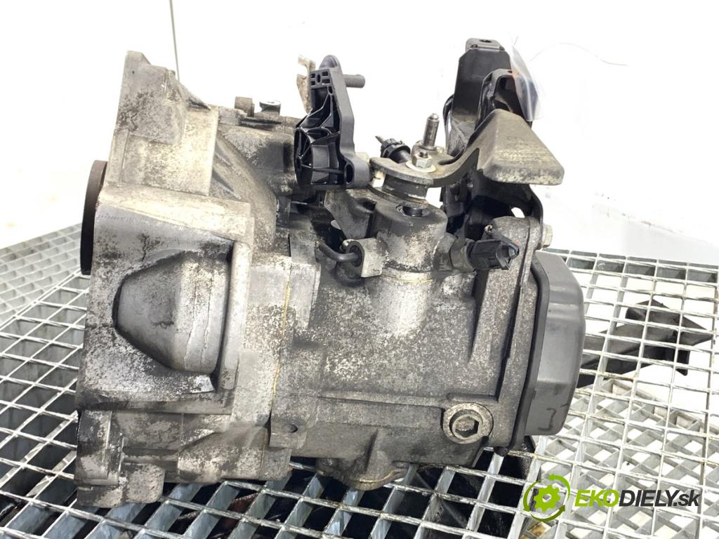 VW POLO IV 9N liftback 2007 51 kW 1.4 TDI 1422 převodovka JDE (Převodovka)