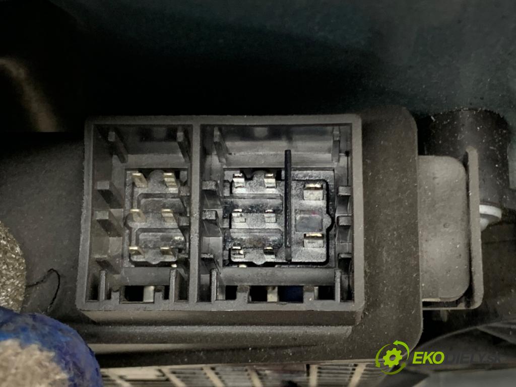 VW POLO IV 9N liftback 2007 51 kW 1.4 TDI 1422 Mechanizmus okna pravy predný 6Y2959801