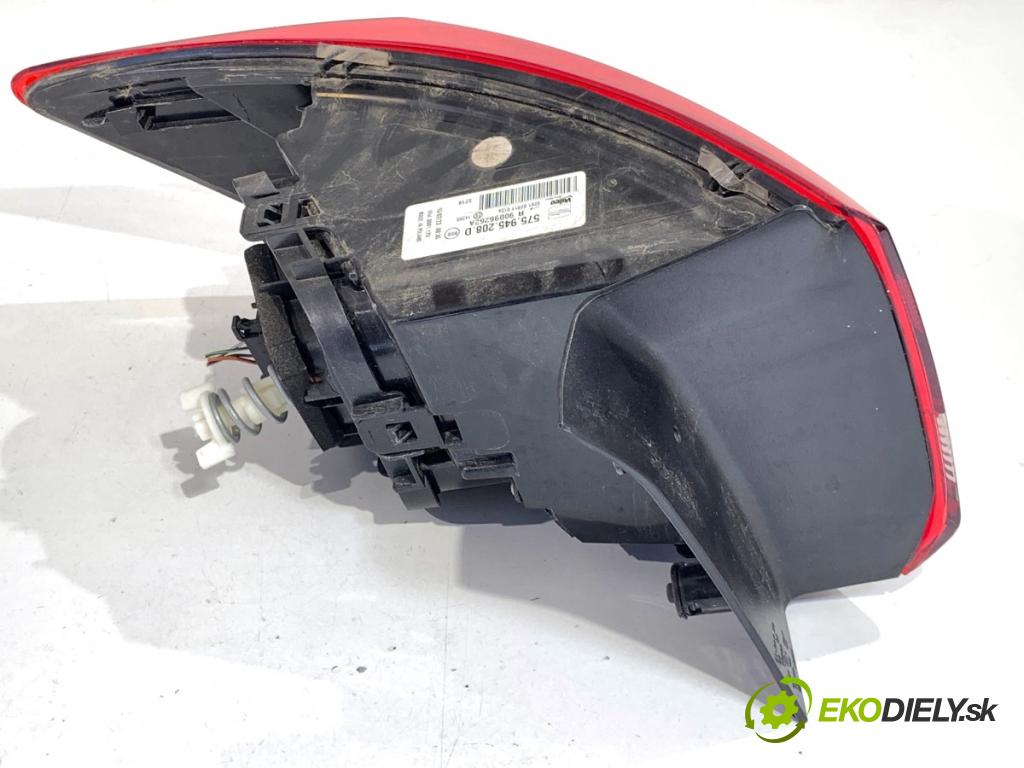 SEAT ATECA SUV 2023 110 kW 1.5 TSI 1495 Svetlo pravy zad 575945208D