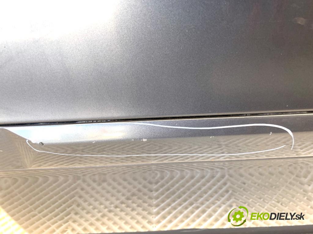 VOLVO XC90 I SUV 2009 136 kW D5 AWD 2401 Dvere ľavy zad