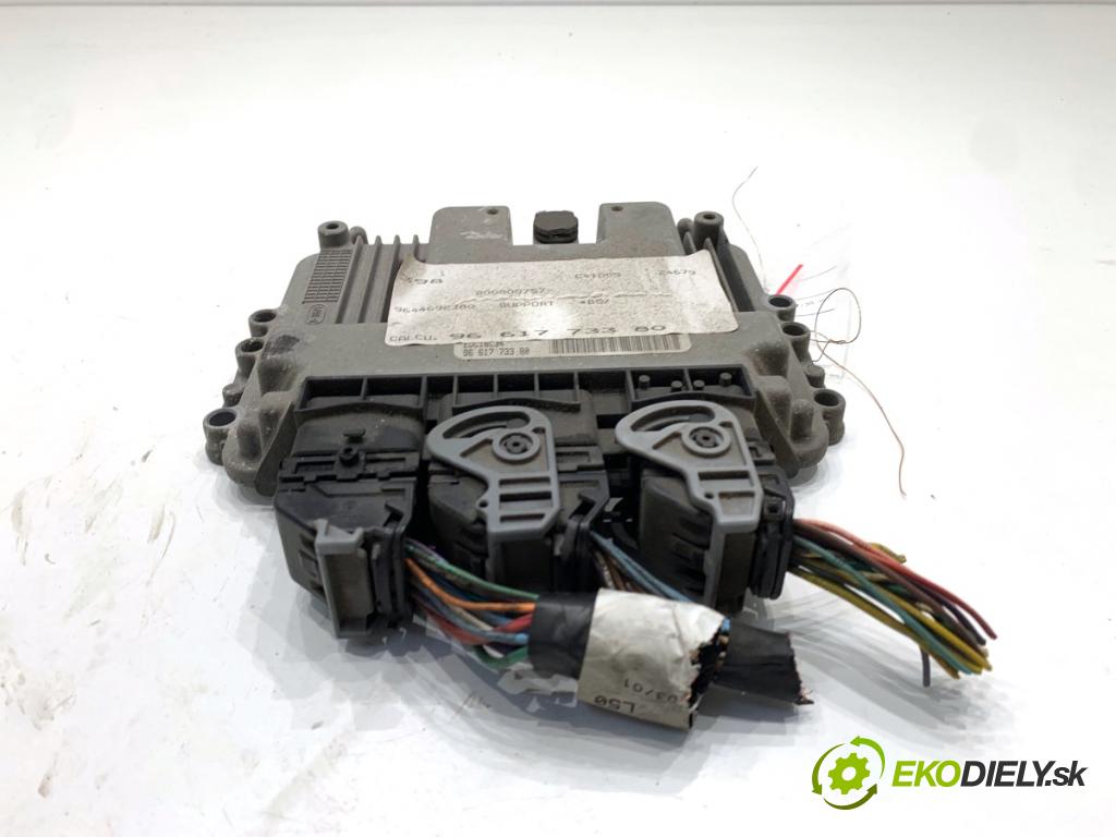 CITROEN C4 coupe 2007 66 kW 1.6 HDi 1560 řídící jednotka motora 9661773380 (Řídicí jednotka)