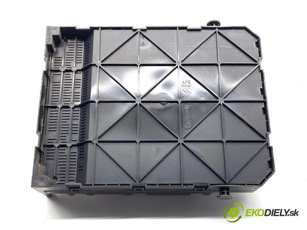 CITROEN C4 coupe 2007 66 kW 1.6 HDi 1560 modul BSI 9663576480 (Pojistková skříňka)