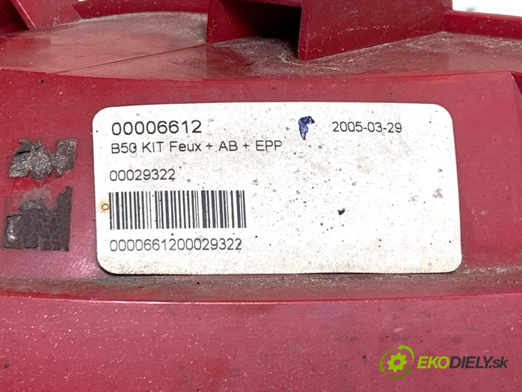 CITROEN C4 coupe 2007 66 kW 1.6 HDi 1560 světlo nárazníka pravý zadní část 9652736380