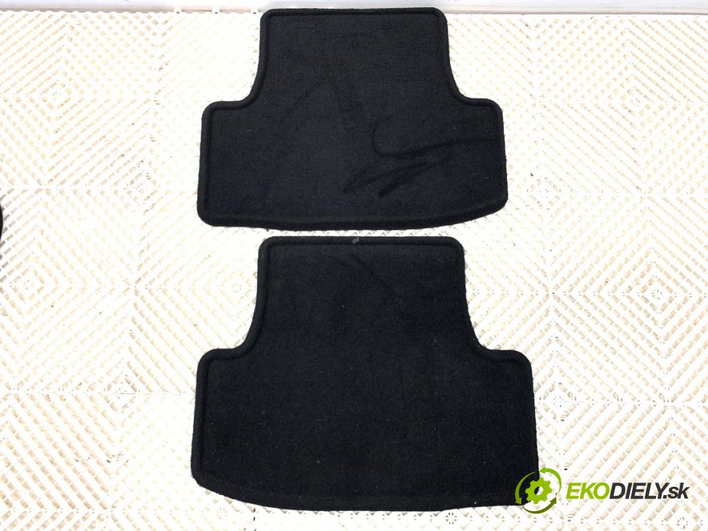 SEAT ATECA SUV 2023 110 kW 1.5 TSI 1495 koberček 576061675C