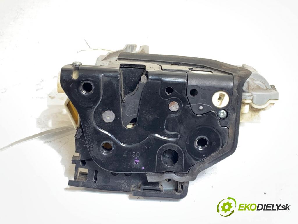 VW PASSAT B6 Kombi 2007 77 kW 1.9 TDI 1896 zámok dveře pravý přední část 3C1837016A