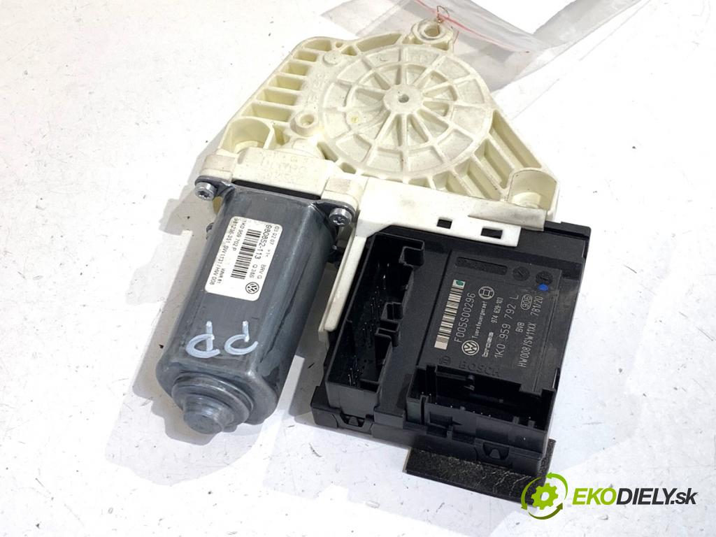 VW PASSAT B6 Kombi 2007 77 kW 1.9 TDI 1896 motor sťahovaní okna pravý přední část 1K0959702P