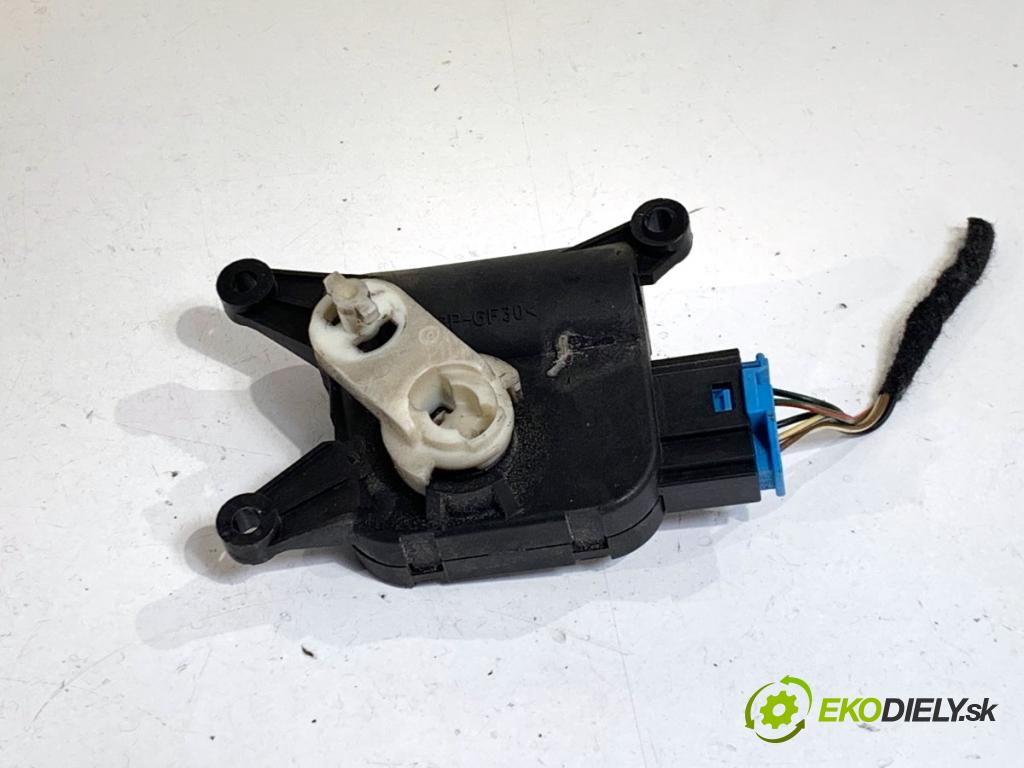 VW PASSAT B6 Kombi 2007 77 kW 1.9 TDI 1896 motor topení 3C0907511