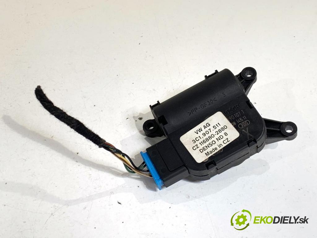 VW PASSAT B6 Kombi 2007 77 kW 1.9 TDI 1896 motor topení 3C0907511