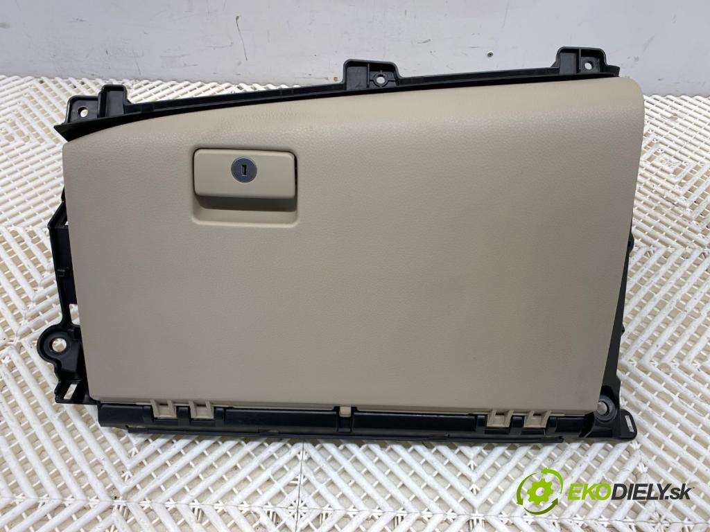 TOYOTA CAMRY sedan 2024 131 kW 2.5 Hybrid (AXVH71_) 2487 přihrádka kastlík spolujezdce 55303-33310 (Přihrádka (kastlík))