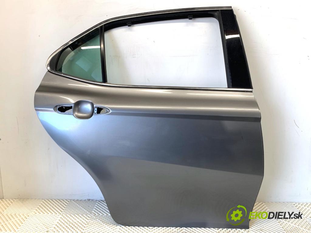 TOYOTA CAMRY sedan 2024 131 kW 2.5 Hybrid (AXVH71_) 2487 dveře pravý zadní část 