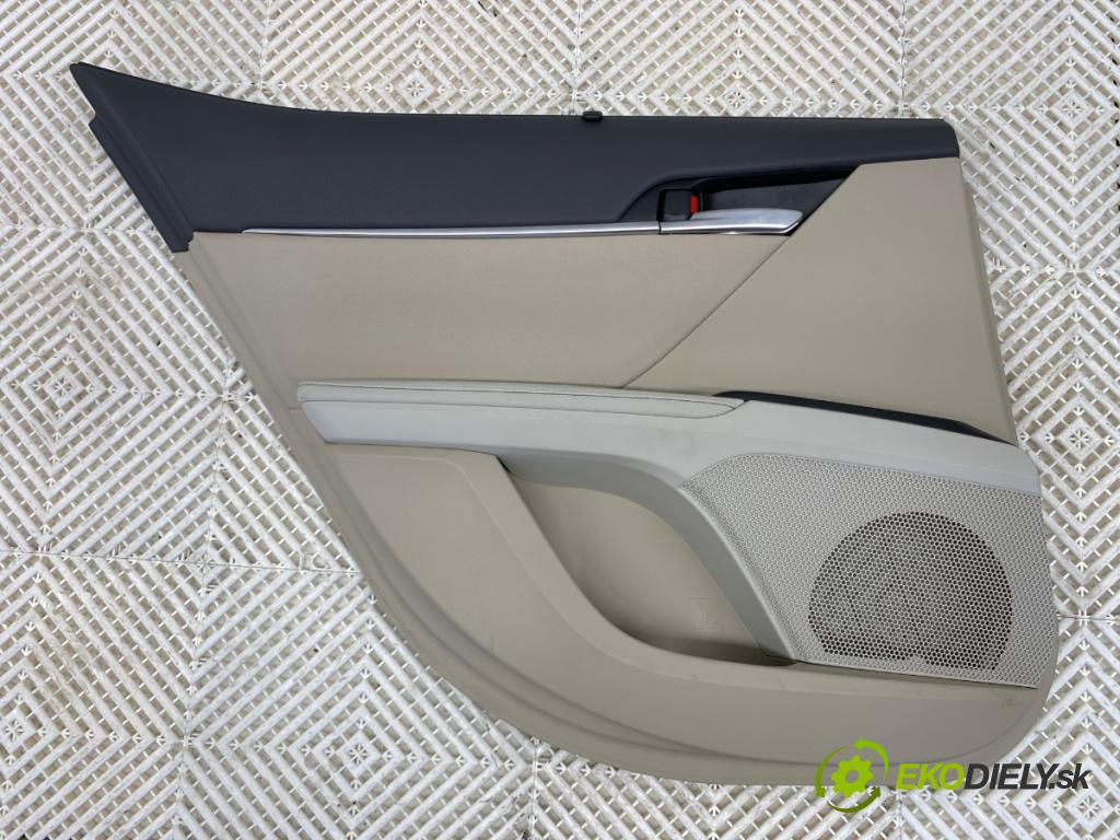 TOYOTA CAMRY sedan 2024 131 kW 2.5 Hybrid (AXVH71_) 2487 ča dveře pravý zadní část Roleta 