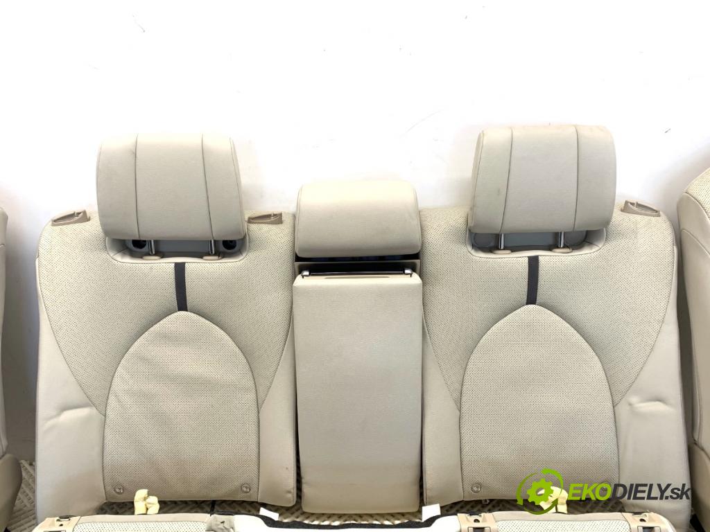 TOYOTA CAMRY sedan 2024 131 kW 2.5 Hybrid (AXVH71_) 2487 Sedadlá, sedačky Sedadlo