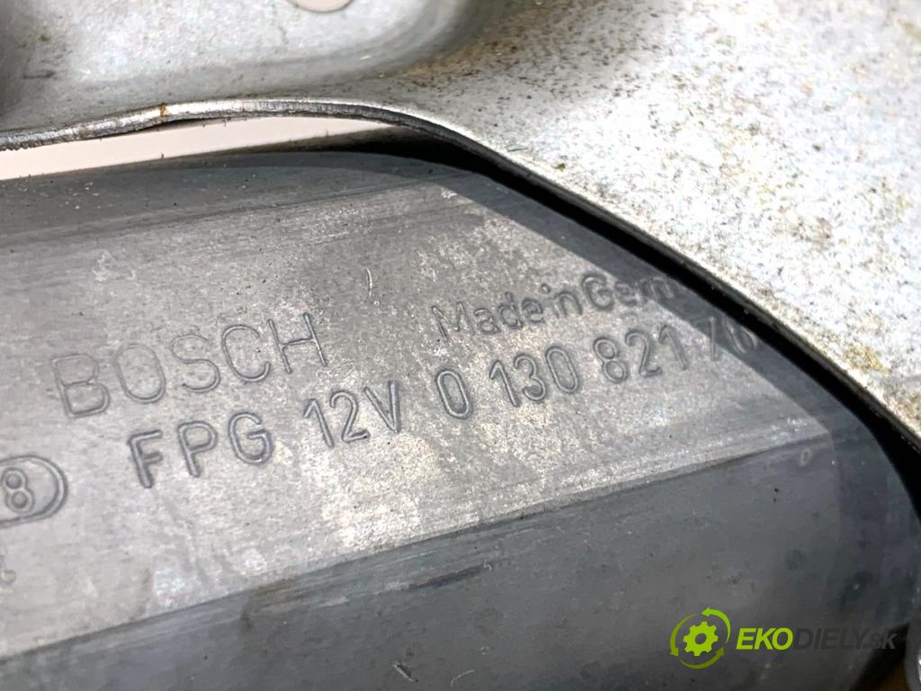 VOLVO XC90 I SUV 2009 136 kW D5 AWD 2401 Mechanizmus okna pravy predný