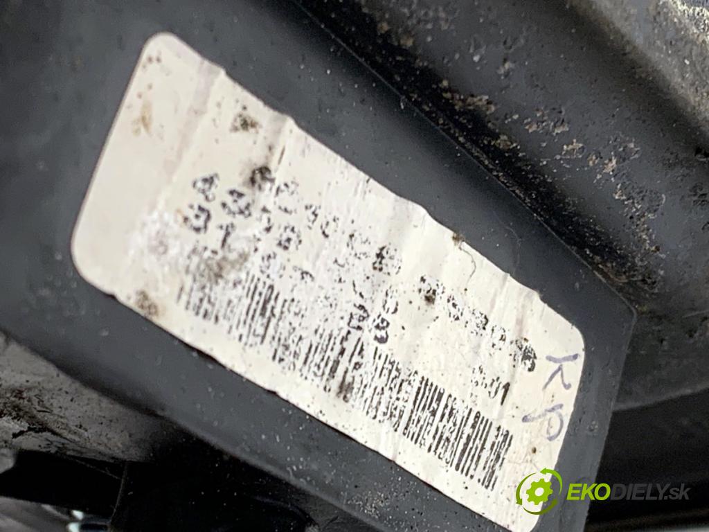 VOLVO XC90 I SUV 2009 136 kW D5 AWD 2401 Spätné zrkadlo ľavy