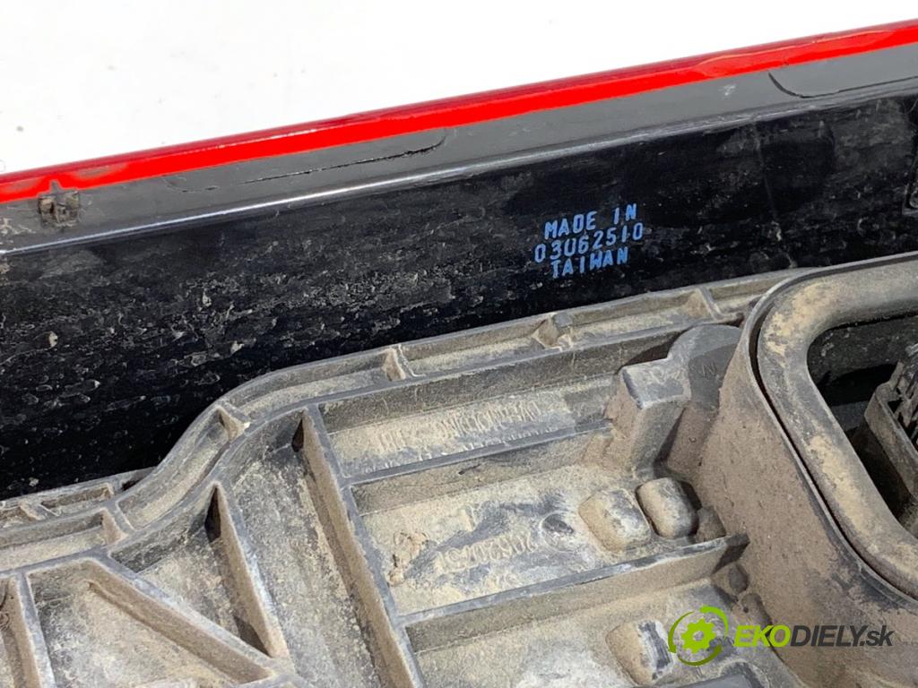 PEUGEOT BOXER I Autobus 2015 81 kW 2.2 HDi 110 2198 světlo levý zadní část