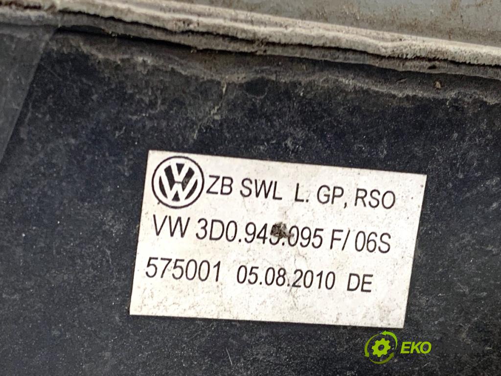 VW PHAETON sedan 2009 176 kW 3.0 V6 TDI 4motion 2967 Svetlo ľavy zad 3D0945095F