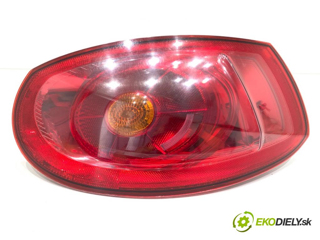 FIAT BRAVO II liftback 2008 88 kW 1.6 D Multijet (198AXL1B) 1598 světlo pravý zadní část 