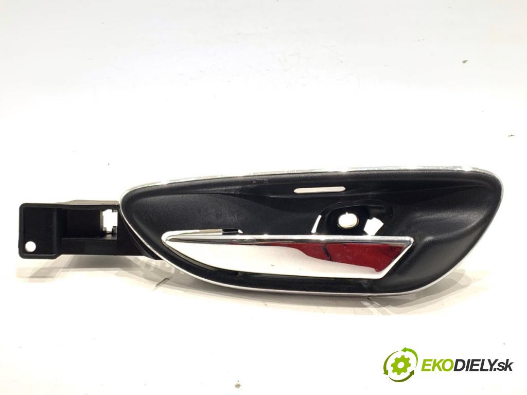 FIAT BRAVO II liftback 2008 88 kW 1.6 D Multijet (198AXL1B) 1598 klika vnitřní levý přední část 