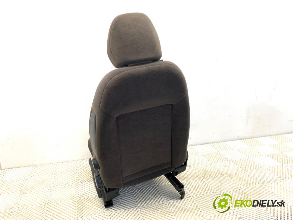 FIAT BRAVO II liftback 2008 88 kW 1.6 D Multijet (198AXL1B) 1598 sedadlo levý přední část