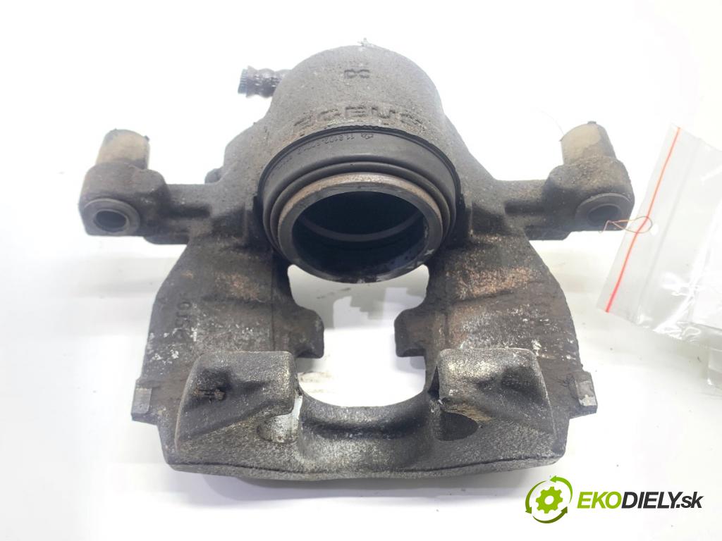 NISSAN QASHQAI J12 SUV 2023 116 kW 1.3 DIG-T Napęd na wszystkie koła 1332 Brzdič strmeň ľavy predný