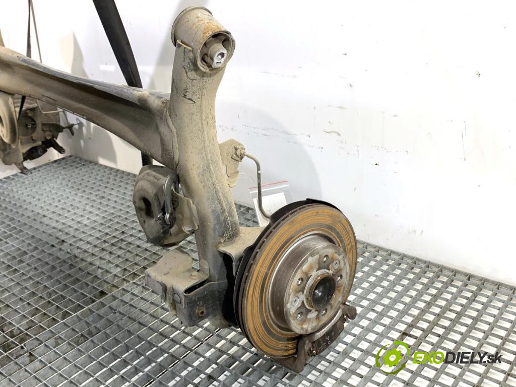 NISSAN QASHQAI J12 SUV 2023 116 kW 1.3 DIG-T Napęd na wszystkie koła 1332 Výstuha zad