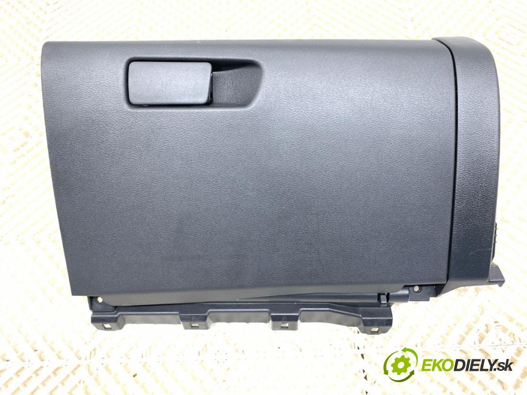 NISSAN QASHQAI J12 SUV 2023 116 kW 1.3 DIG-T Napęd na wszystkie koła 1332 Priehradka, kastlík spolujazdca  (Priehradka (kastlík))