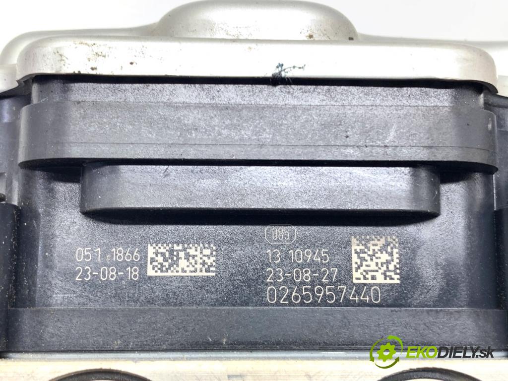 NISSAN QASHQAI J12 SUV 2023 116 kW 1.3 DIG-T Napęd na wszystkie koła 1332 Pumpa ABS 476606UC0C (Pumpa ABS)