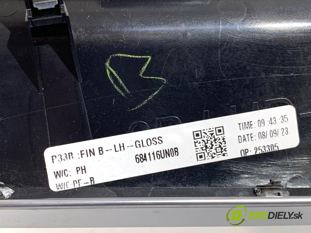 NISSAN QASHQAI J12 SUV 2023 116 kW 1.3 DIG-T Napęd na wszystkie koła 1332 Lišta kryt 684116UN0B (Lišta)
