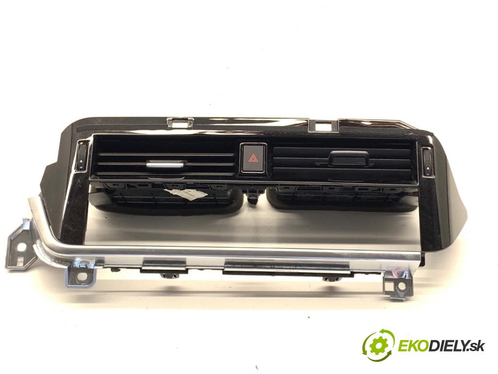 NISSAN QASHQAI J12 SUV 2023 116 kW 1.3 DIG-T Napęd na wszystkie koła 1332 mří topení přední část střední 687516RR0A