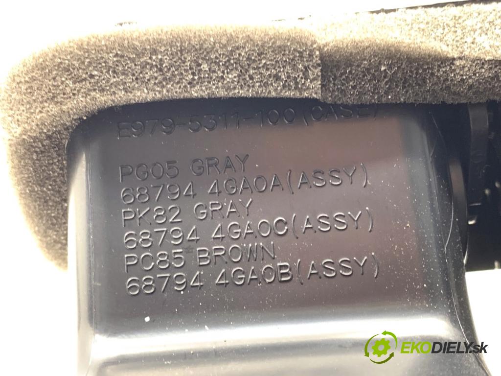 NISSAN QASHQAI J12 SUV 2023 116 kW 1.3 DIG-T Napęd na wszystkie koła 1332 Mriežky kúrenia zad