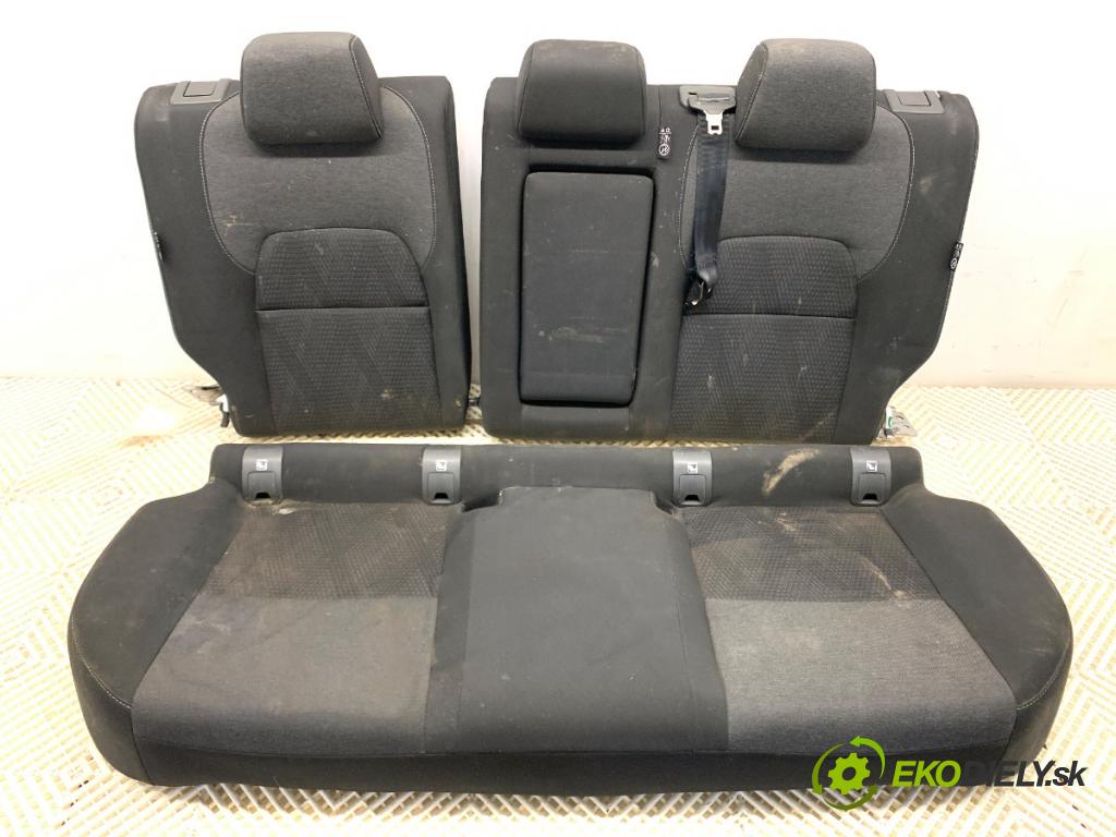 NISSAN QASHQAI J12 SUV 2023 116 kW 1.3 DIG-T Napęd na wszystkie koła 1332 sedadlo druhý VLÁDA: 