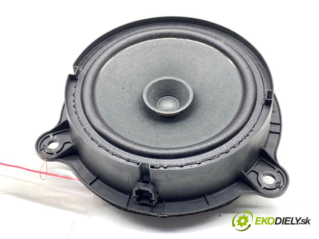 NISSAN QASHQAI J12 SUV 2023 116 kW 1.3 DIG-T Napęd na wszystkie koła 1332 reproduktor dveře přední část pravý 281566RA0A