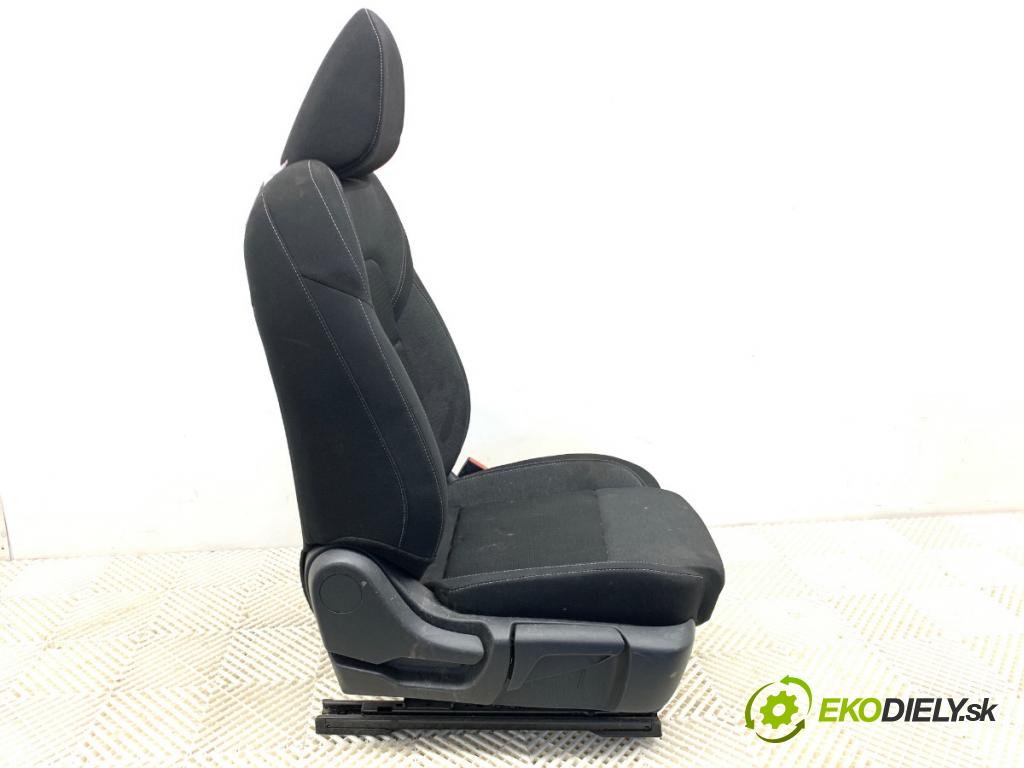 NISSAN QASHQAI J12 SUV 2023 116 kW 1.3 DIG-T Napęd na wszystkie koła 1332 Sedadlo pravy predný
