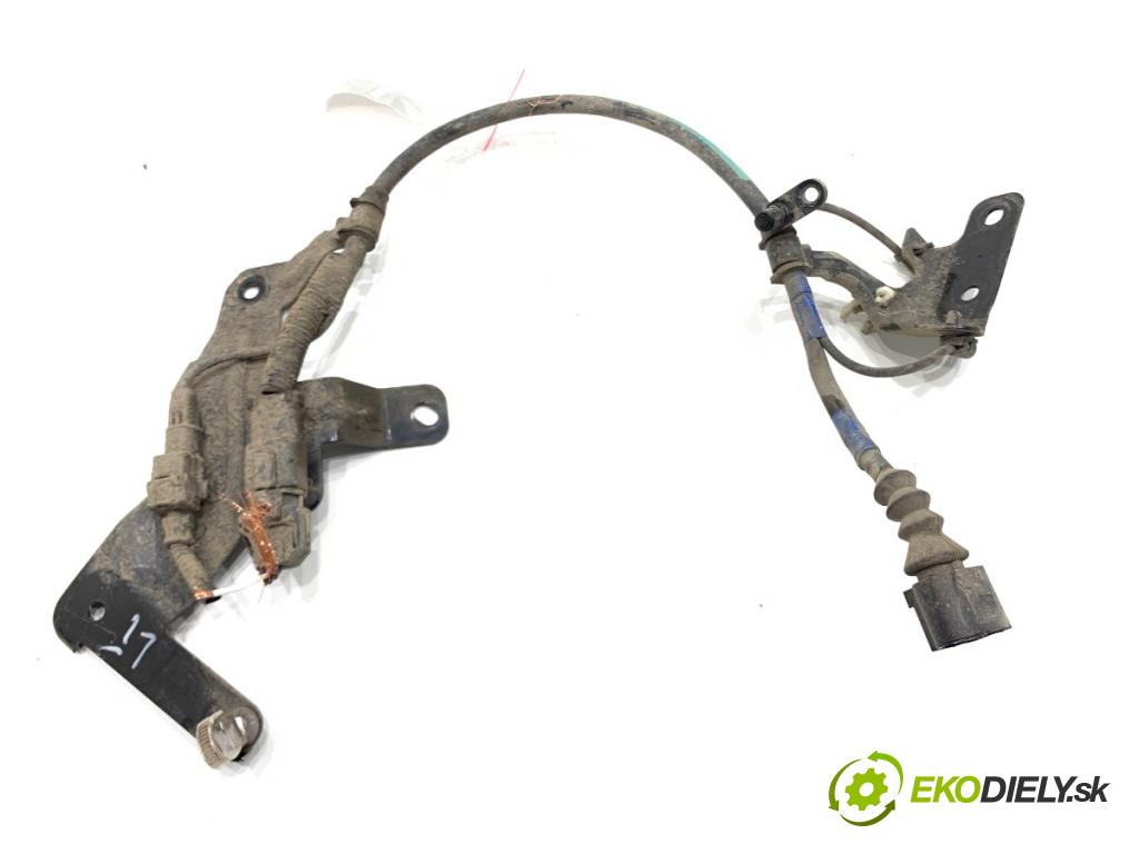 NISSAN QASHQAI J12 SUV 2023 116 kW 1.3 DIG-T Napęd na wszystkie koła 1332 Snímač ABS ľavy zad 