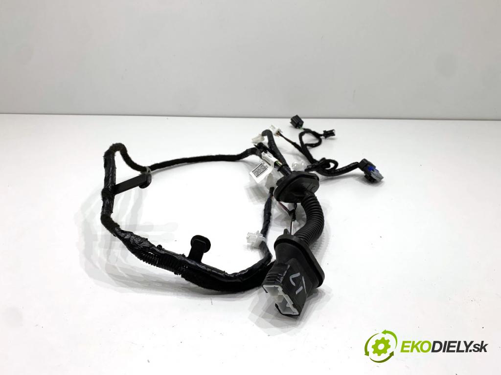 NISSAN QASHQAI J12 SUV 2023 116 kW 1.3 DIG-T Napęd na wszystkie koła 1332 Káblovačka Dvere zad ľavy 