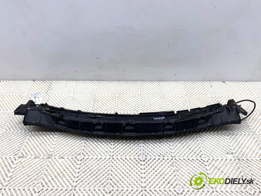 NISSAN VERSA N16 sedan 2010 91 kW 1.8 1798 Torpédo, plast pod čelné okno 66862EL000 (Torpédo (plast pod čelným sklom))