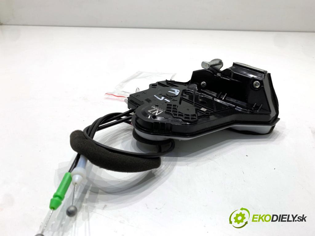 TOYOTA CAMRY sedan 2024 131 kW 2.5 Hybrid (AXVH71_) 2487 zámok dveře pravý zadní část