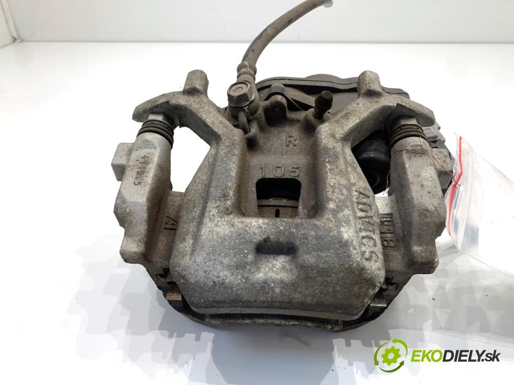 TOYOTA CAMRY sedan 2024 131 kW 2.5 Hybrid (AXVH71_) 2487 brzdič třmen pravý zadní část 