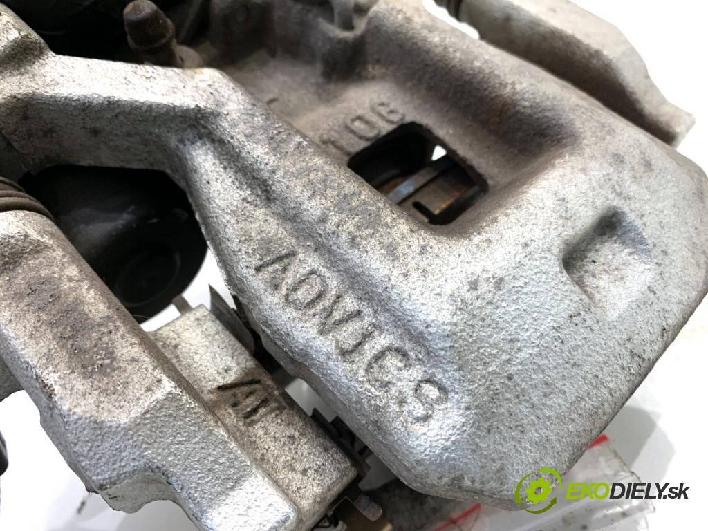 TOYOTA CAMRY sedan 2024 131 kW 2.5 Hybrid (AXVH71_) 2487 Brzdič strmeň ľavy zad