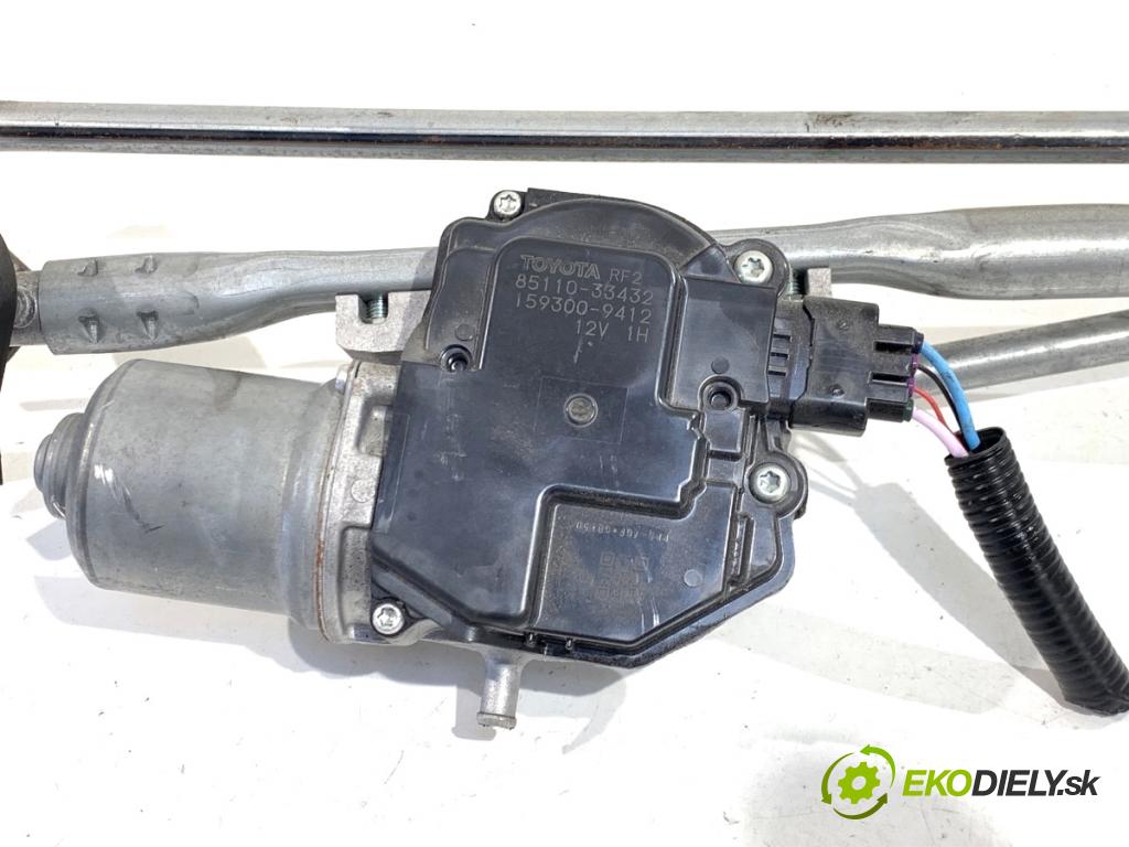 TOYOTA CAMRY sedan 2024 131 kW 2.5 Hybrid (AXVH71_) 2487 Mechanizmus stieračov predný 85110-33432 (Motorček stieračov predný)