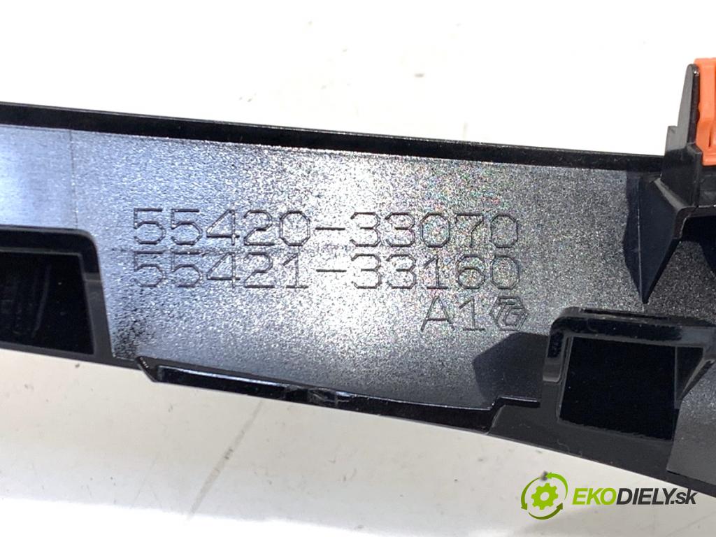 TOYOTA CAMRY sedan 2024 131 kW 2.5 Hybrid (AXVH71_) 2487 lišty kryt 55420-33070 58822-33480 (Lišta)