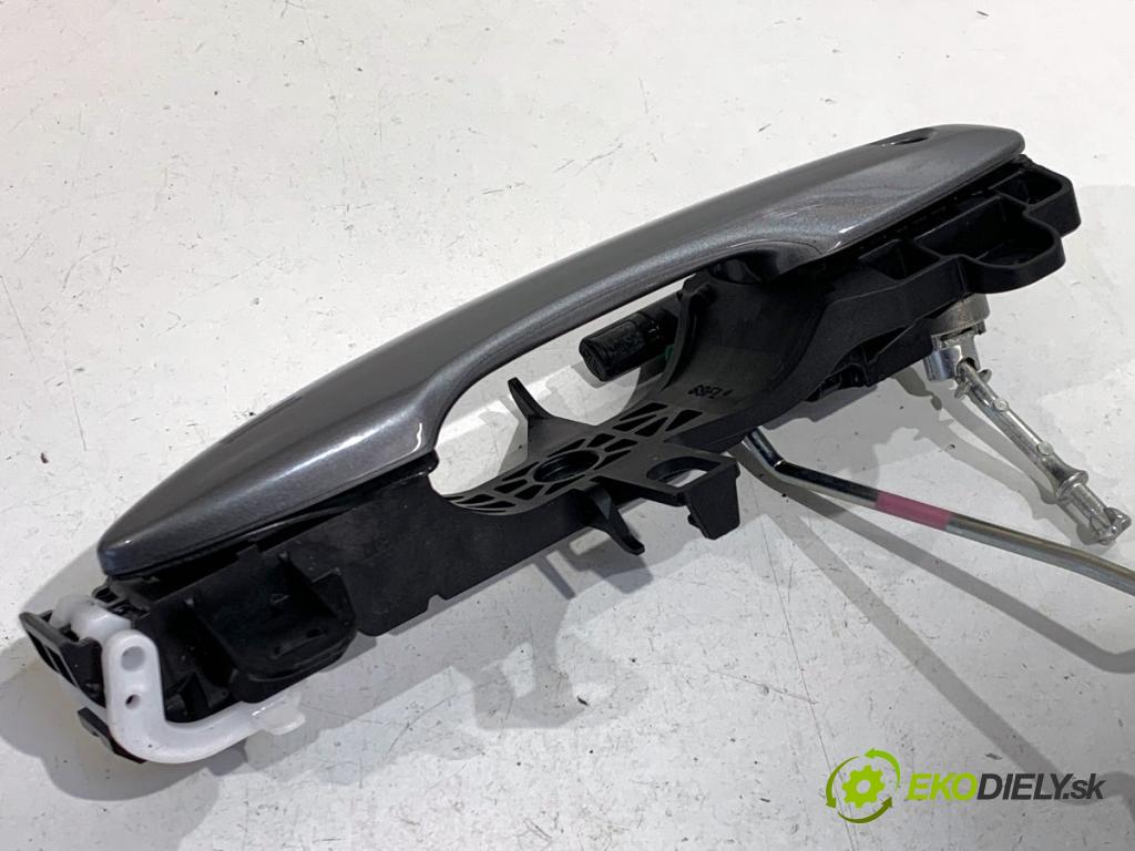 TOYOTA CAMRY sedan 2024 131 kW 2.5 Hybrid (AXVH71_) 2487 Kľučka vonkajšia ľavy predný