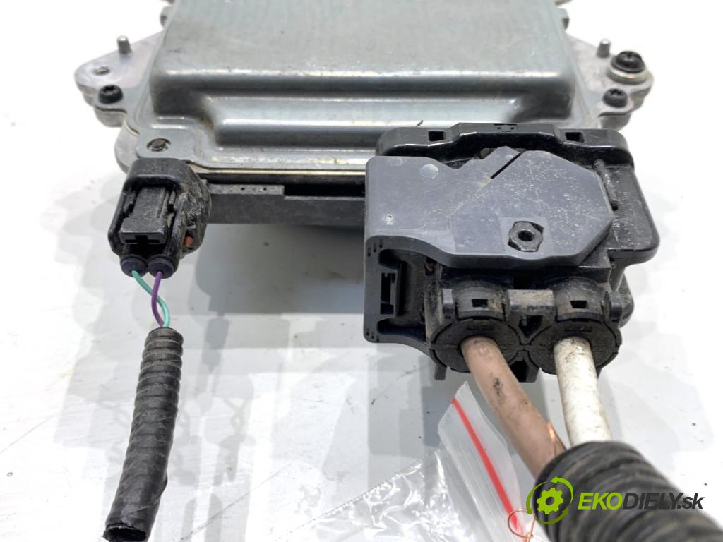 TOYOTA CAMRY sedan 2024 131 kW 2.5 Hybrid (AXVH71_) 2487 Motor ventilátora chladiča 16363-25020