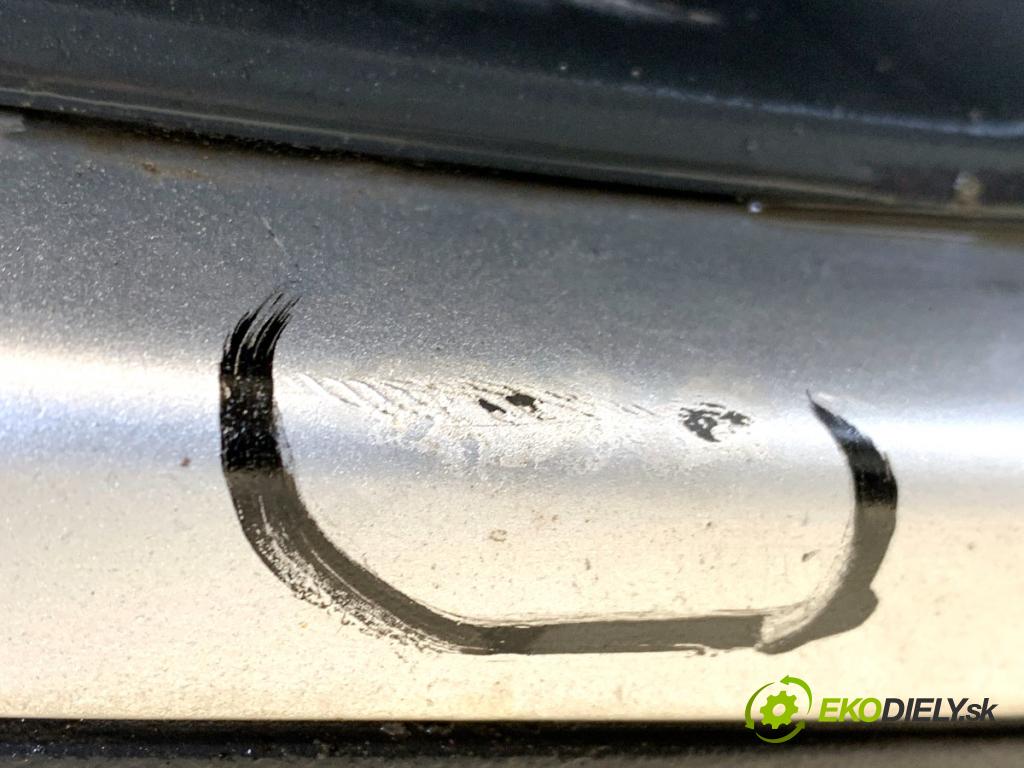 VW PASSAT B6 sedan 2007 125 kW 2.0 TDI 1968 Nárazník predný (Kľučka dverí ostatné)