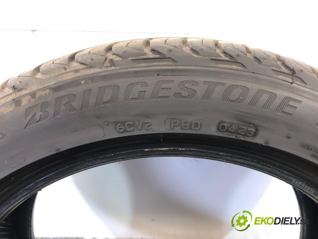 --- ---      PNEUMATIKA: 2X 215/50 18" BRIDGESTONE