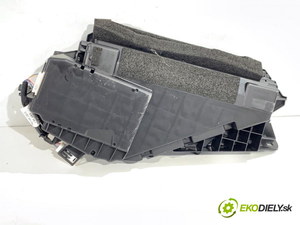 TOYOTA CAMRY sedan 2024 131 kW 2.5 Hybrid (AXVH71_) 2487 Dislpej HEAD UP 83108-33032