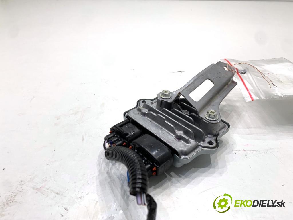 TOYOTA CAMRY sedan 2024 131 kW 2.5 Hybrid (AXVH71_) 2487 Modul pumpy paliva 89571-42010