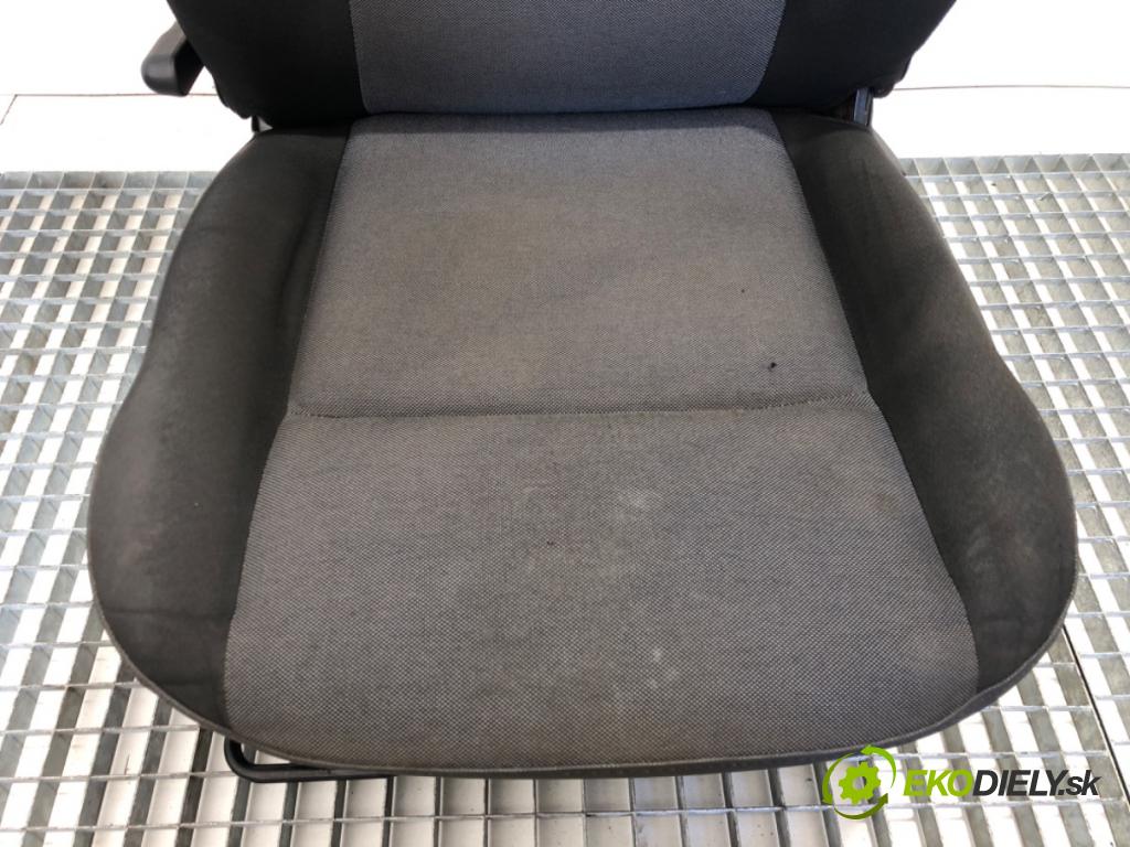 RENAULT MASTER III Skrzynia 2019 125 kW 2.3 dCi 170 FWD (FV0L) 2298 Sedadlo ľavy predný